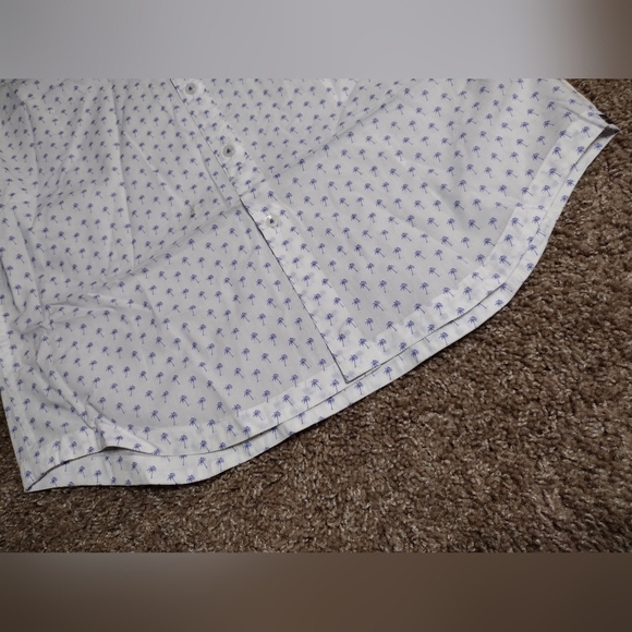 Good Man Brand White and Blue Short Sleeve Palm Tree Button Down Shirt - Picture 7 of 9